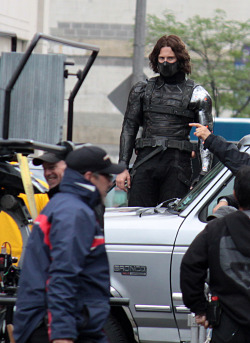 imgaro:  [HQ]2013.6.7 Captain America and The Winter Soldier fight in a choreographed fight scene on the Cleveland, Ohio location shoot of “Captain America: The Winter Soldier”  