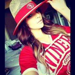 Great game!! Mad respect for Alex Smith. @beel0ove (future barriogirl) representing them #49ers and making it look good.