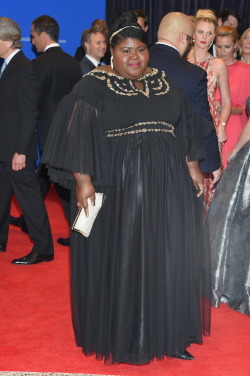 burntpicasso:  fileformat:  celebritiesofcolor:  Gabourey Sidibe attends the 101st Annual White House Correspondents’ Association Dinner at the Washington Hilton on April 25, 2015 in Washington, DC.  OMG this look! I wanna see her in miyake and cdg
