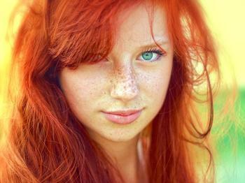There’s just something about a girl with freckles that’s just so cute add to that red hair and you’ve found my kryptonite ;).
