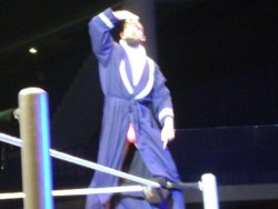 rwfan11:  Damien Sandow …not the best quality, but I don’t pass up a bulge shot for anything! LOL! ;-)… and that thing is definitely trying to make an appearance! 
