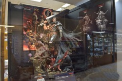 haxanbelial:  The amazing Guts (Berserk) statue by Prime 1 Studio were spotted somewhere in Tokyo, Japan!Kentaro Miura was personally supervising the development of this statue of the Black Swordsman.On the image on top you can also spot two images of