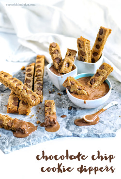 foodffs:  Completely irresistible: chocolate chip cookie dippers with chocolate sauce | Supergolden Bakes