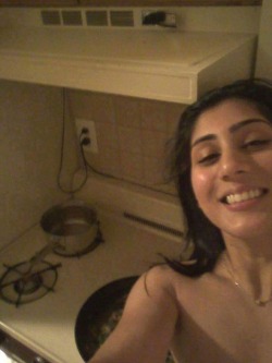 hdcwhatsapp:  Home alone Sexy Paki Girl Taking Nude Selfies
