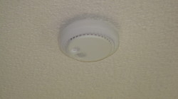 4whippingboys:  objectd:  lavenderprincesscunts:  submissivefeminist:  nolimitsowner:  masterandmyslave:  Just a typical smoke detector. Or is it? Pull open the lid to check the battery and look what you find… The perfect point for securing my slave