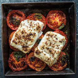 guardians-of-the-food:  Black Pepper Halibut Steaks with Roasted Tomatoes  Yum