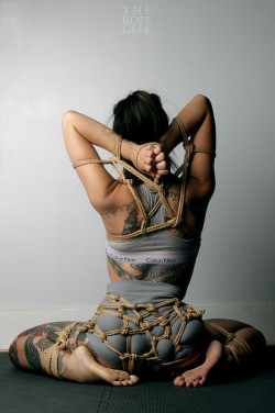 thebeautyofrope:   rope and photo by TheRopeGeek   model: @jewelryandfire 