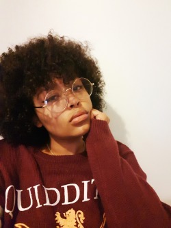 lupitaanyongo: Accidental Harry potter cosplay for black out; rocking my afro, quidditch jumper and round glasses  Happy blackout guys!!✊