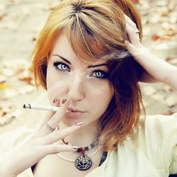 rchlhou:Red hot seductive smoker 