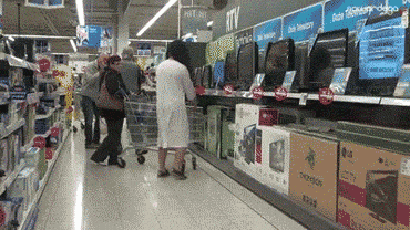 amzinggifs:  More funny gifs at www.amazinggifs.com porn pictures