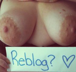 kassofficial:  Reblog for a fan sign!  I will start them and the chance to get one ends 1 week from today ( Feb. 20th)  nice boobs