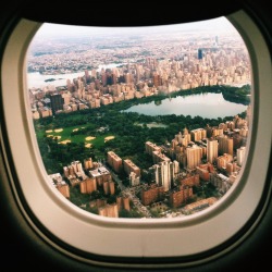 timid:  nonelikerae:   minusmanhattan:  Hello New York.   Take me.   this makes me so so happy because nyc is so beautiful but empty at the same time because I want to be there