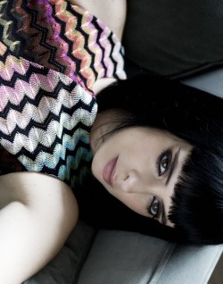 diamante-envenenado:  Ok i promise (for today) this will be the last pic of Krysten Ritter on my blog..