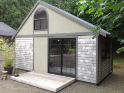 tamashiihiroka:  redturk:jeremylawson:A 280 square feet tiny house in Aurora, Oregon. More info here.   i want this in middle of the woods or a tiny forest  I wouldn’t want to live here but I want to build this in The Sims