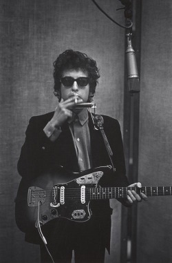 zzzze:W. Eugene Smith Bob Dylan, NY, 1965 Gelatin silver print.