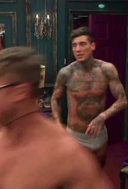 famousmaleexposed:  Uk Celebrity Big Brother’s   Jeremy McConnell!   Follow me for more Naked Male Celebs!http://famousmaleexposed.tumblr.com/