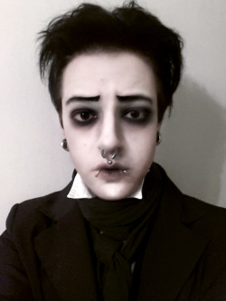 ego-x:  ego-x:  Since I lately got a message that I’d make a great Viktor from Corpse Bride… I thought I could just as well give it a shot.  Can I just…. I’m sorry but the amount of notes I got on this is so amazing and I can’t even believe