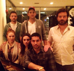  &ldquo;No seriously.. This really happened last night…&rdquo; That ’70s Show Reunion  oh my god