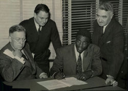 BACK IN THE DAY |4/15/47| Jackie Robinson becomes the first African-American player in Major League Baseball.
