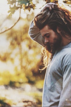 Delicious men with long hair and a beard!