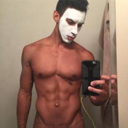 iamjayalexander:  Facials anyone? #mask @thebodyshop  (at Miami, Florida)