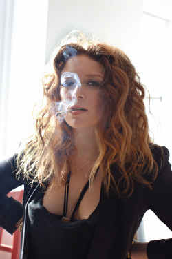 smokingissexy:  Natasha Lyonne 
