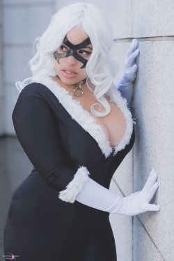 cinvonquinzel:  My Black Cat Cosplay  Photographed by insomniacsdreamproductions  Entire costume made and modeled by myself.   Facebook.com/CinVonQuinzel 