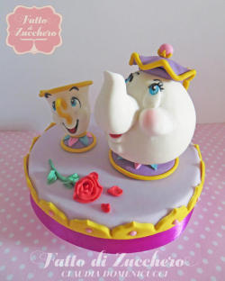 cakedecoratingtopcakes:  Mrs. Potts and Chip (Beauty and the Beast) by FattodiZucchero …See the cake: http://cakesdecor.com/cakes/163058-mrs-potts-and-chip-beauty-and-the-beast