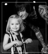 n-e-v-e-r-l-a-t-e:     My favorite pics of Mitch Lucker With
