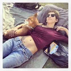 heyitsapril:  Me &amp; my girl lazin’ in the park.  Can I join