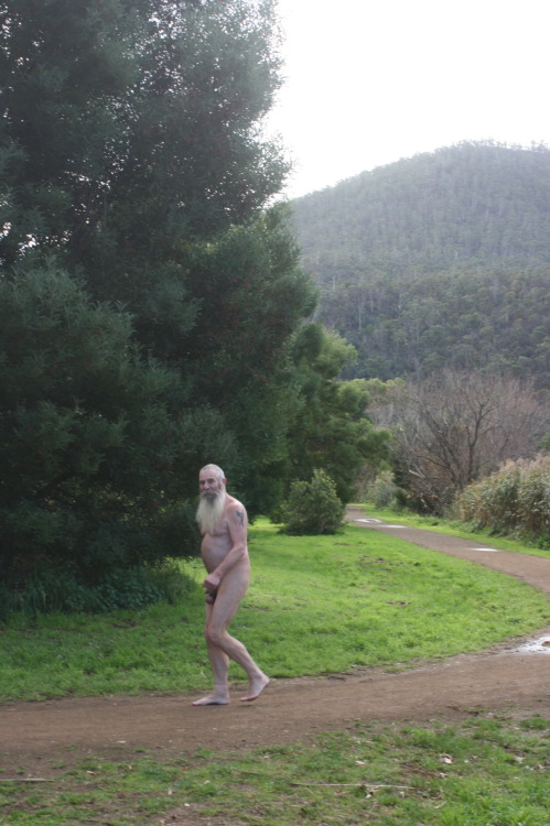 Sex 201605:  nudistpete:  Walking near new Norfolk, pictures