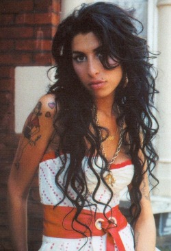 qhio:  Amy Winehouse, Back to Black (2006) #1