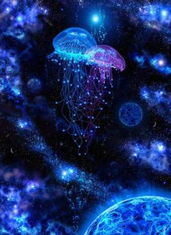themagicfarawayttree:  Blue Jellyfish 
