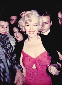 missmonroes:  Marilyn Monroe c. 1952