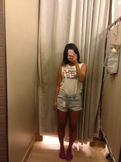 jadoreerose:  I found the best short pants ever so had to take picture. I got it from forever21. I didnâ€™t get the shirt but it was so cute!  Pants forever21