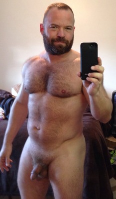 Sexy bear selfie.