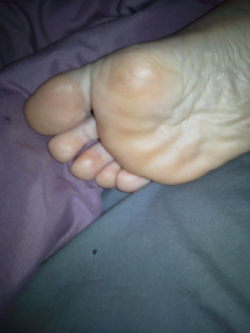 toered:  Perfect toes and soles. You like?