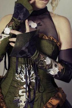 corset-ladies:  Corset http://corset-ladies.tumblr.com/
