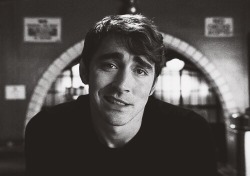 lotriddles:Vote Pushing Daisies! I can’t