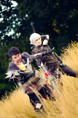 acoustica-photography:  Cosplay: Hawke &amp; FenrisGame: Dragon AgeCosplayer: Camsprite Cosplay​ &amp; Blood/Sugar Cosplay​Convention: AmeCon​#DragonAge #costographer #Cosplay #AmeCon2016 #Game #DA #Hawke #Fenris Acoustica Photography © All Rights