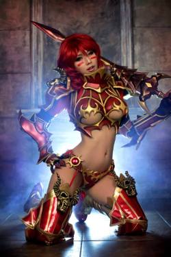 hotcosplaychicks:  Elyuin 1 by SpcatsTasha   Check out http://hotcosplaychicks.tumblr.com for more awesome cosplay
