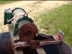 death-by-lulz:  If you feel stressed, just watch this gif for a while. Wow this gif is soda pressing.  Featured on a 1000Notes.com blog