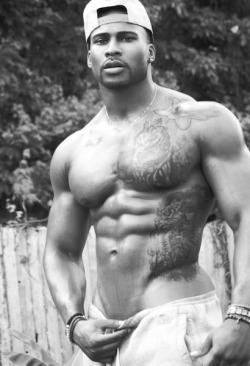 blackgaygifs:  a whole lotta sexy going on here! sexy black men at black gay gifs