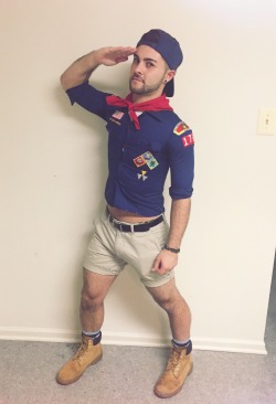the-scientificmethod:  z0mbietake0ver:  Boy Scout Braca reporting for duty!  This is a Cub Scout uniform. Get it right. 