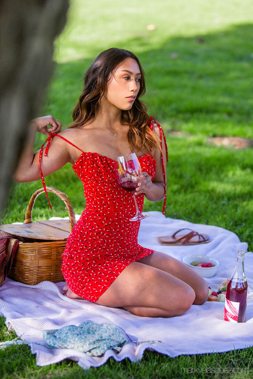 “A Little Picnic,” with girl-next-door Lecette, 2020Find this special series and all my uncensored photo sets only on my Patreon!-Find me on PATREON and INSTAGRAM
