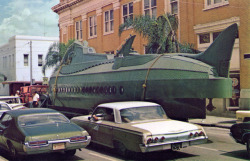 adventurelandia: Transporting a submarine for the 20,000 Leagues Under the Sea attraction at Disney World. The Story of Walt Disney World (1978) 