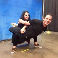 omfgbrycee:  Paige happily applying the Modified Scorpion Crosslock to a man at Wizard World. 