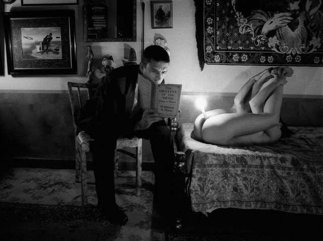 noiredesire:Alva Bernadine, &ldquo;The Philosopher Illumined by Candlelight&quot; from the photographic project Forniphilia (Human Furniture)