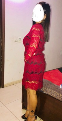 delbicpl:  #Thursday fun part 1: Getting her dress off #desislut #indian #hotwife #slutty #mmf #cuckold