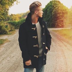 dresswellbro:  Men’s fashion and outfit inspiration blog.Daily updates and fresh ideas